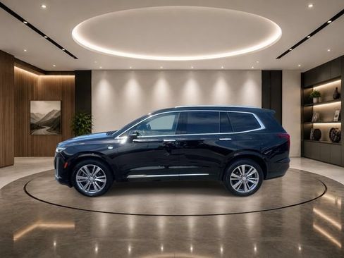 Used 2024 Cadillac XT6 Premium Luxury w/ Platinum Package AWD/4WD image 5