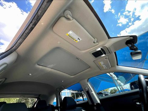 Used 2023 Honda HR-V EX-L image 14