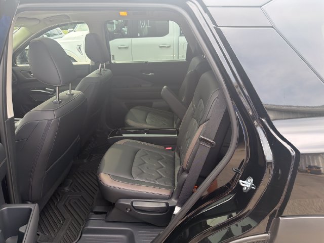 Certified 2026 Nissan Pathfinder Platinum AWD/4WD image 14