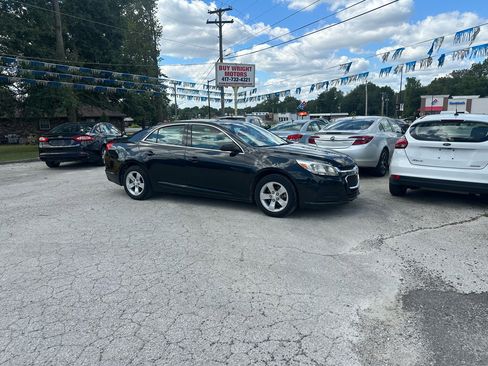 Used 2014 Chevrolet Malibu LS image 2