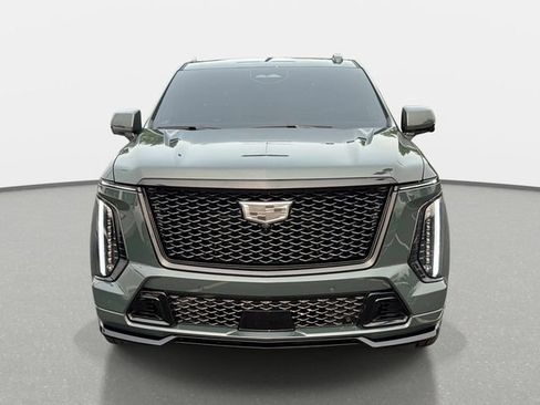 Certified 2026 Cadillac Escalade ESV V AWD/4WD image 11