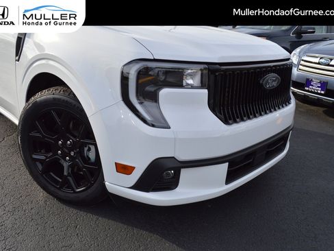 Used 2025 Ford Maverick Lobo image 2