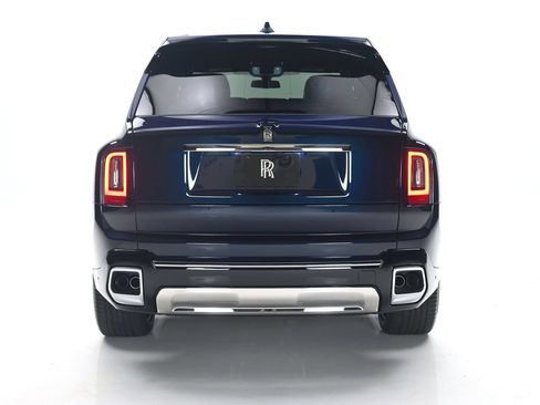 New 2026 Rolls-Royce Cullinan AWD/4WD image 8