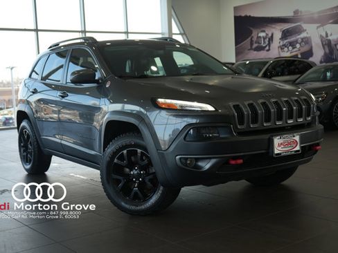 Used 2016 Jeep Cherokee Trailhawk w/ Comfort/Convenience Group image 1