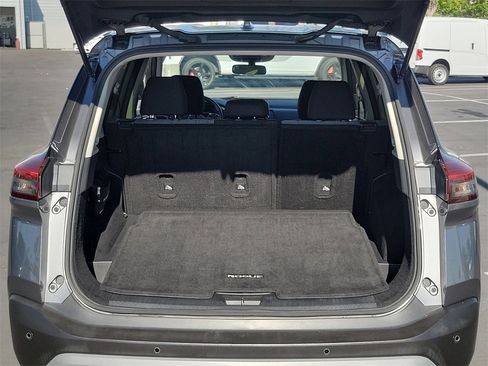Certified 2023 Nissan Rogue SV image 25