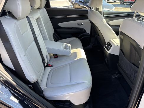 Used 2022 Hyundai Tucson Limited image 15