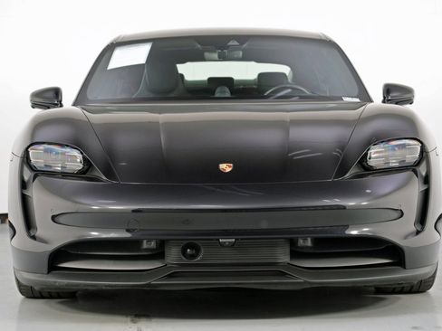 Used 2022 Porsche Taycan image 7
