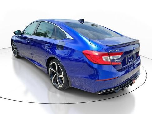 Used 2022 Honda Accord Sport image 3