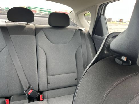 Used 2025 Kia K4 FWD image 32