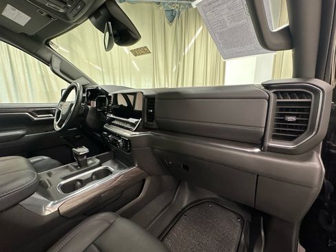 Certified 2024 Chevrolet Silverado 1500 LTZ w/ LTZ Convenience Package II image 21