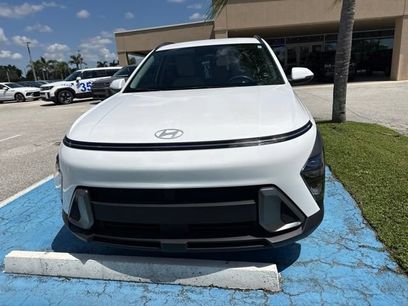 Used 2024 Hyundai Kona SEL w/ Convenience Package