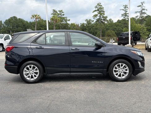 Used 2020 Chevrolet Equinox LS FWD image 17