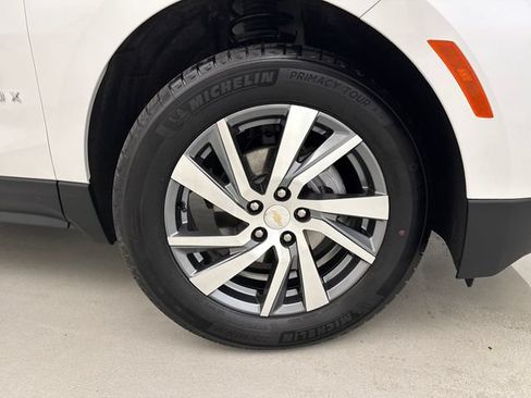 Certified 2023 Chevrolet Equinox LT AWD/4WD image 24