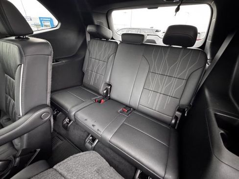 Used 2025 Buick Enclave Avenir w/ Super Cruise Package image 8