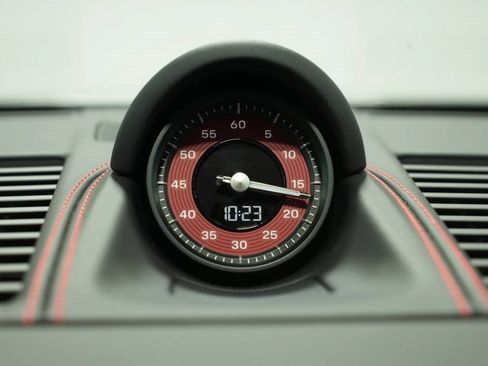 Used 2024 Porsche 911 Carrera GTS image 36