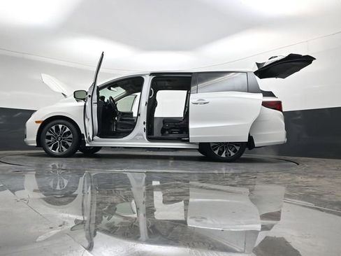 New 2026 Honda Odyssey Elite image 40