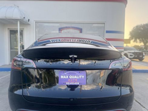 Used 2022 Tesla Model Y Performance AWD/4WD image 34