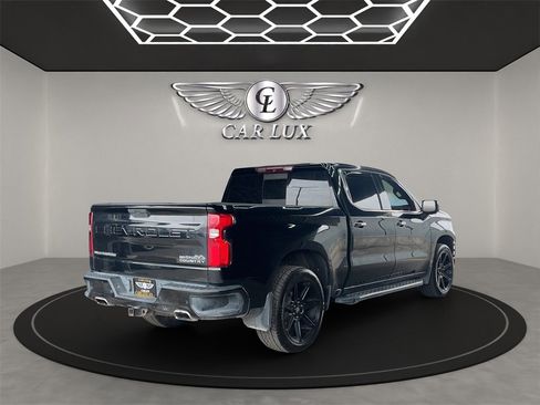 Used 2019 Chevrolet Silverado 1500 High Country w/ Technology Package image 6