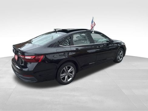 Used 2024 Volkswagen Jetta SE image 24