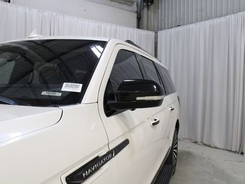 Used 2019 Lincoln Navigator L Reserve w/ Cargo Package AWD/4WD image 36