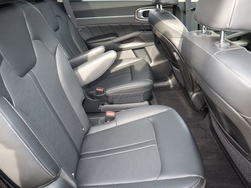 Used 2025 Kia Sorento SX image 35