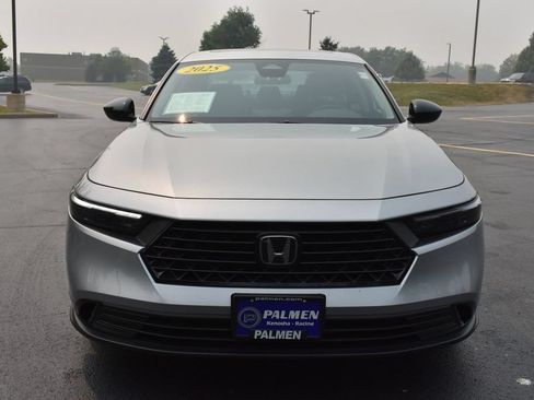 Used 2025 Honda Accord SE image 2