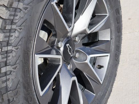 Used 2023 Chevrolet Tahoe Z71 image 42