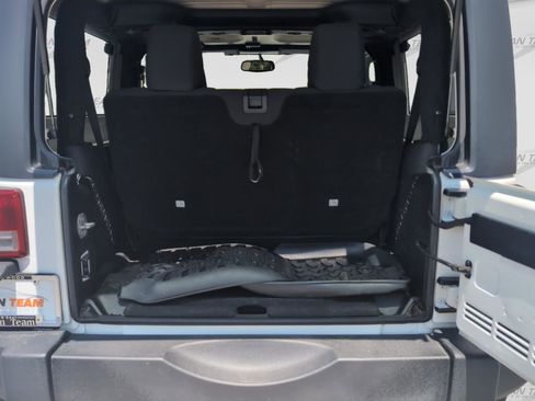 Used 2013 Jeep Wrangler Sport AWD/4WD image 9