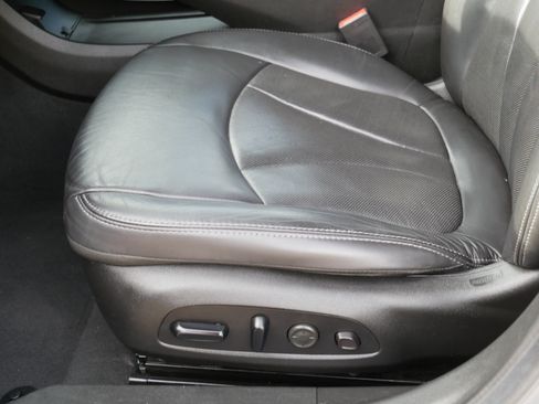 Used 2018 Buick LaCrosse Premium FWD image 20