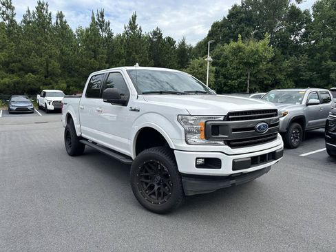 Used 2018 Ford F150 XLT w/ Equipment Group 302A Luxury RWD image 4