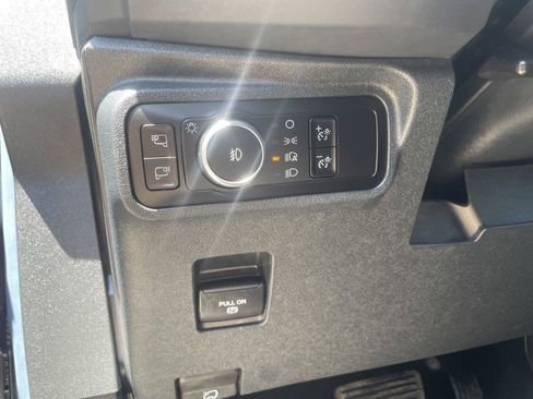 Used 2025 Ford Bronco Outer Banks w/ Sasquatch Package AWD/4WD image 11