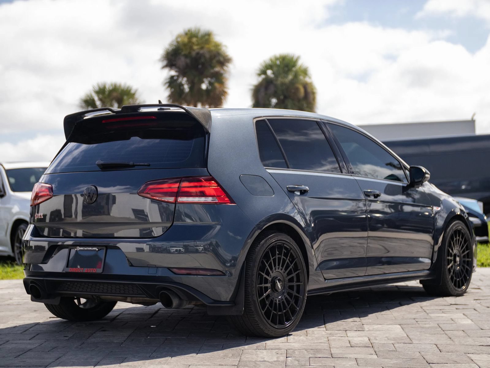 Used 2020 Volkswagen GTI SE FWD image 13