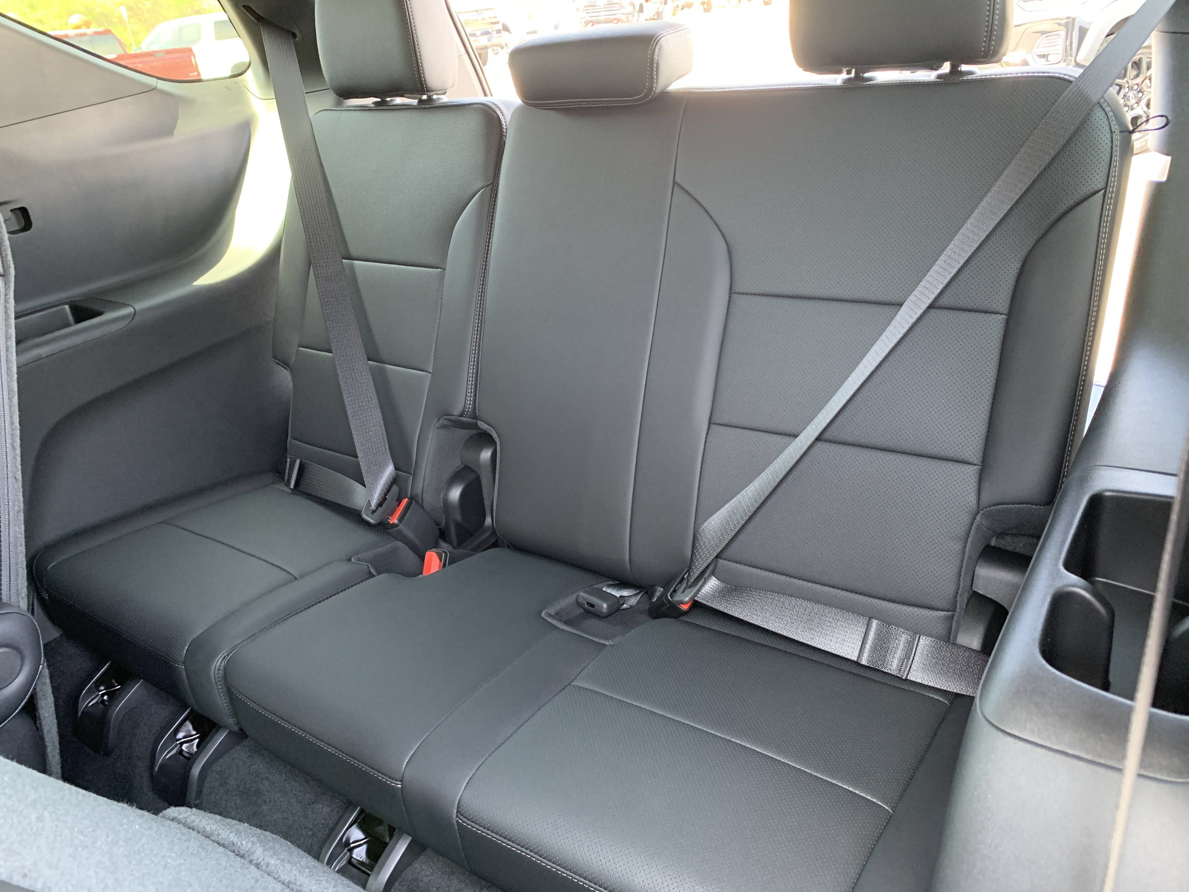 New 2025 Chevrolet Traverse High Country w/ LPO, Floor Liner Package FWD image 20