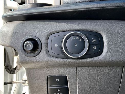 Used 2022 Ford Transit 350 XLT image 29