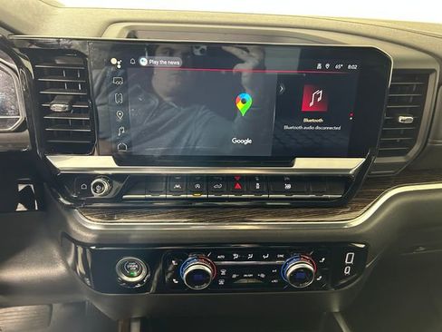 Used 2023 GMC Sierra 1500 Elevation image 24