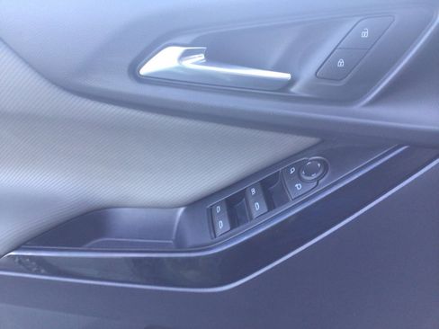 New 2026 Chevrolet Equinox LT w/ Convenience Package II image 10