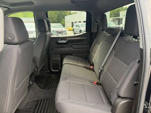 Used 2025 Chevrolet Silverado 1500 LT AWD/4WD image 29