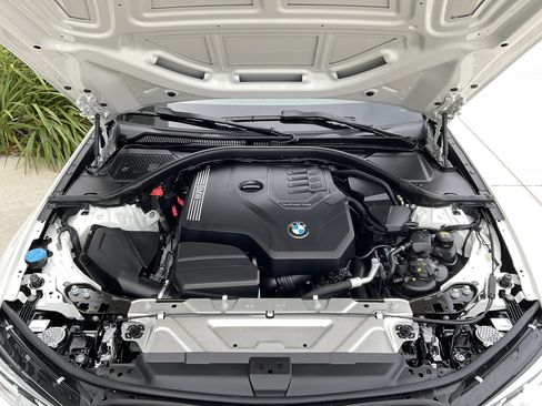 Certified 2022 BMW 330i Sedan w/ Premium Package 2 image 33