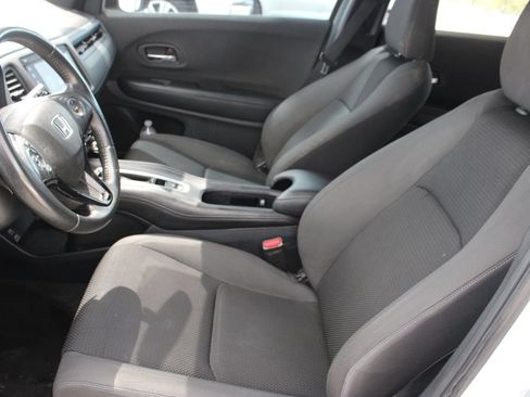 Used 2021 Honda HR-V Sport image 10