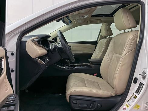 Used 2013 Toyota Avalon Limited w/ Technology Pkg FWD image 17