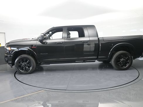 Used 2023 RAM 2500 Limited AWD/4WD image 3