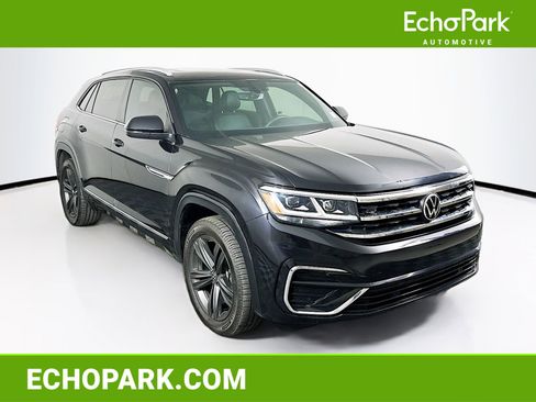 Used 2021 Volkswagen Atlas Cross Sport SE FWD image 1