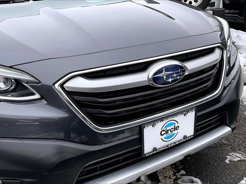 Used 2020 Subaru Outback Limited image 27