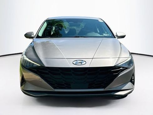 Certified 2023 Hyundai Elantra SEL w/ Convenience Package FWD image 2