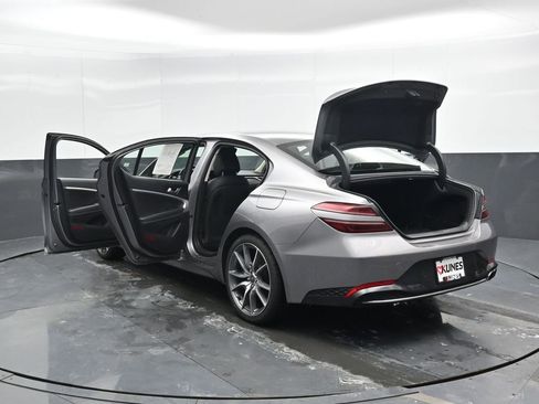 Used 2023 Genesis G70 2.0T image 53