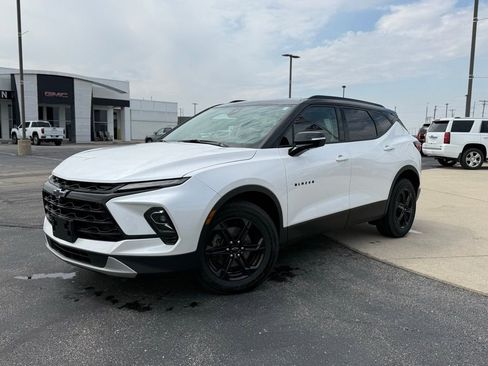 Used 2024 Chevrolet Blazer LT w/ Sound & Technology Package image 4