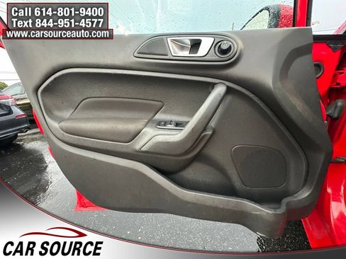 Used 2015 Ford Fiesta SE FWD image 21