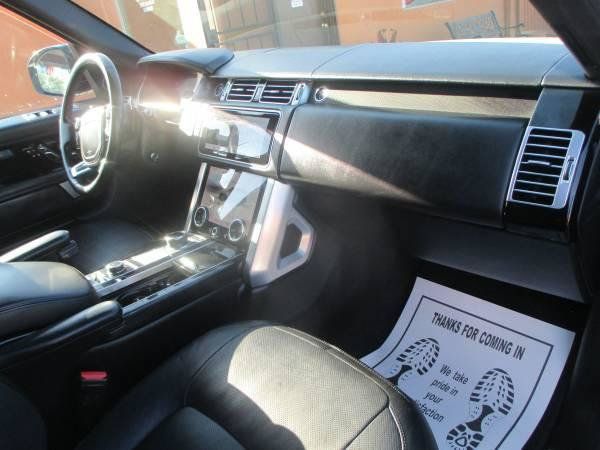 Used 2020 Land Rover Range Rover HSE AWD/4WD image 12