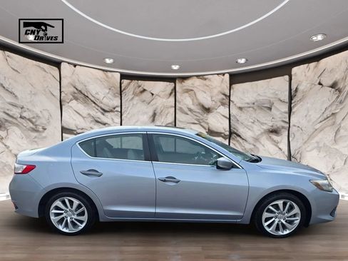 Used 2016 Acura ILX FWD image 4