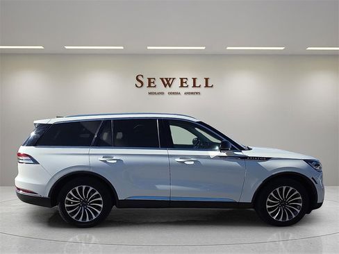 Used 2022 Lincoln Aviator Reserve w/ Elements Package Plus image 5